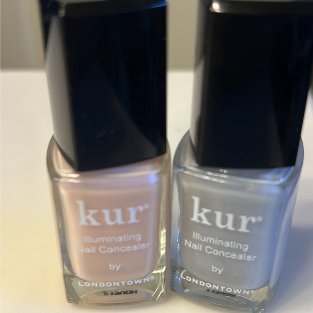 Two londontown illuminating nail concealers. Tested. Quartz and Bubble.